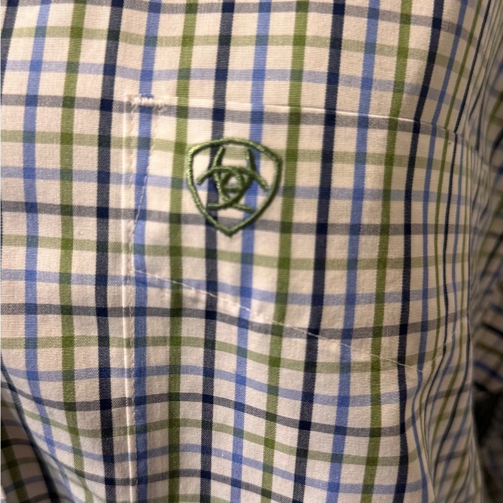 Ariat Men's Casual Blue‎ & Green Plaid Wrinkle Free size Medium Shirt Western